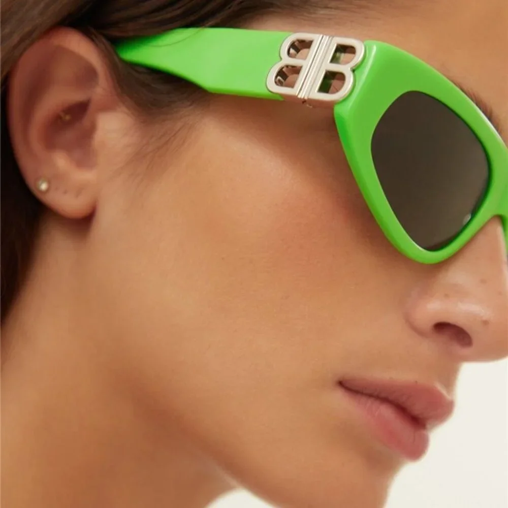 NEW BALENCIAGA GREEN AND SILVER CAT-EYE BB SUNGLASSES BB0095S 009